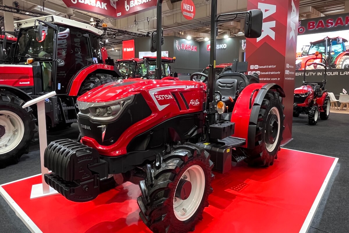 Dopo aver introdotto i modelli da campo aperto e frutteto, Basak presenta il nuovo 5075 N pensato per la viticoltura